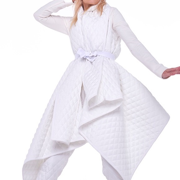 Norma Kamali Jackets & Blazers - NORMA KAMALI QUILTED BLANKET COAT WHITE WOMENS XS